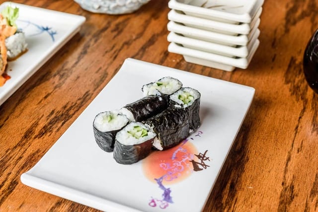 Cucumber Roll •.