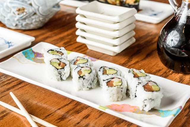 Alaskan Roll •.