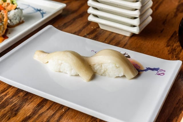 White Tuna •.